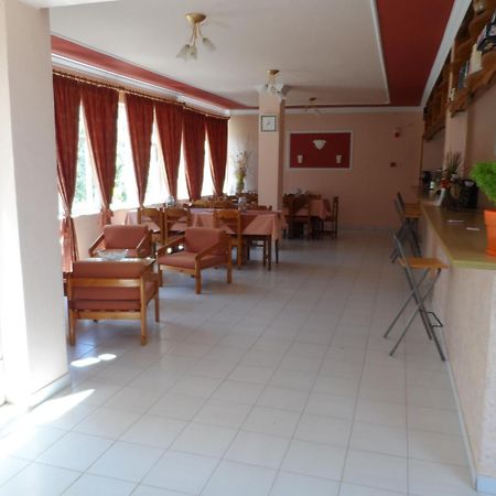Aparthotel Amarilia Skala Rachoni  Esterno foto