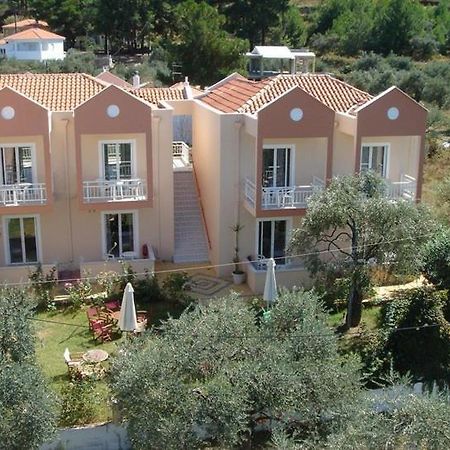Aparthotel Amarilia Skala Rachoni  Esterno foto