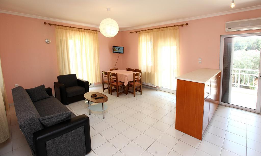 Aparthotel Amarilia Skala Rachoni  Camera foto
