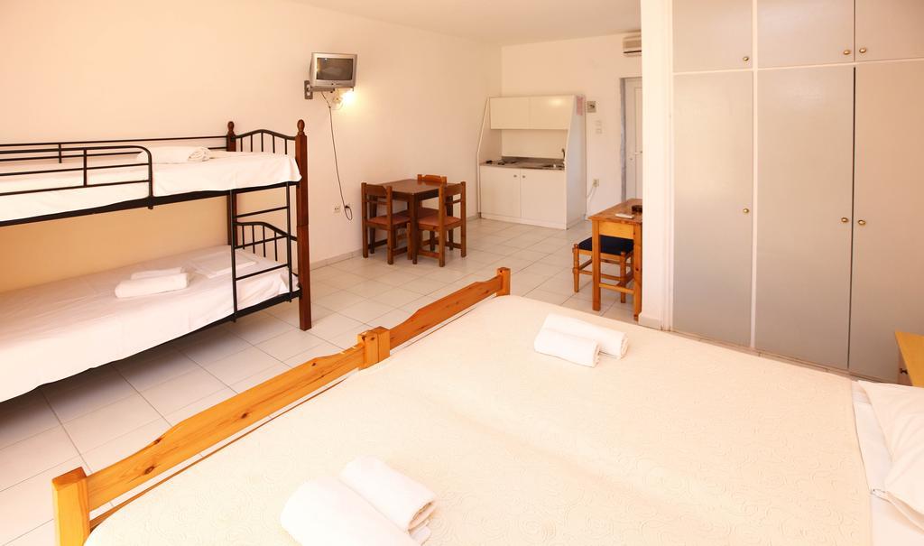 Aparthotel Amarilia Skala Rachoni  Camera foto