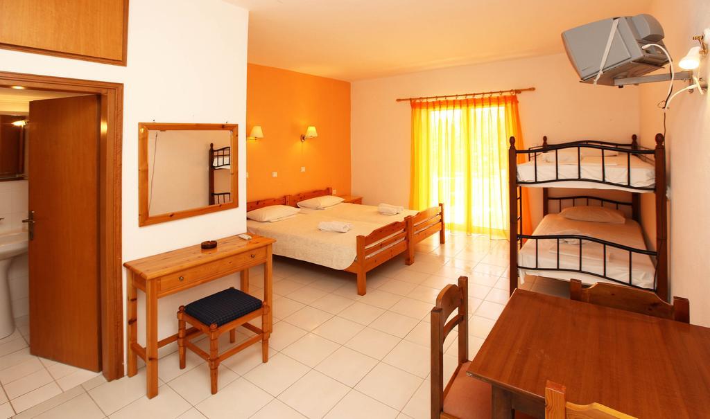Aparthotel Amarilia Skala Rachoni  Esterno foto