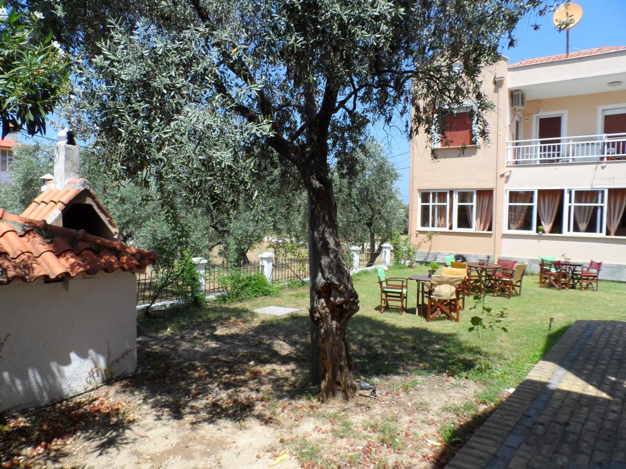 Aparthotel Amarilia Skala Rachoni  Esterno foto