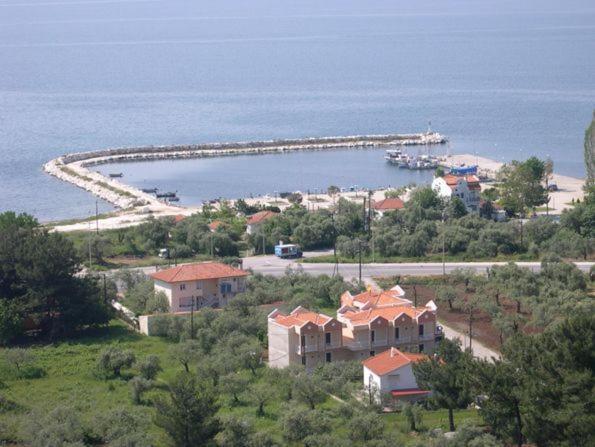 Aparthotel Amarilia Skala Rachoni  Esterno foto