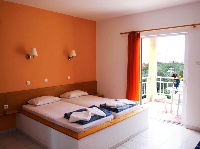 Aparthotel Amarilia Skala Rachoni  Camera foto